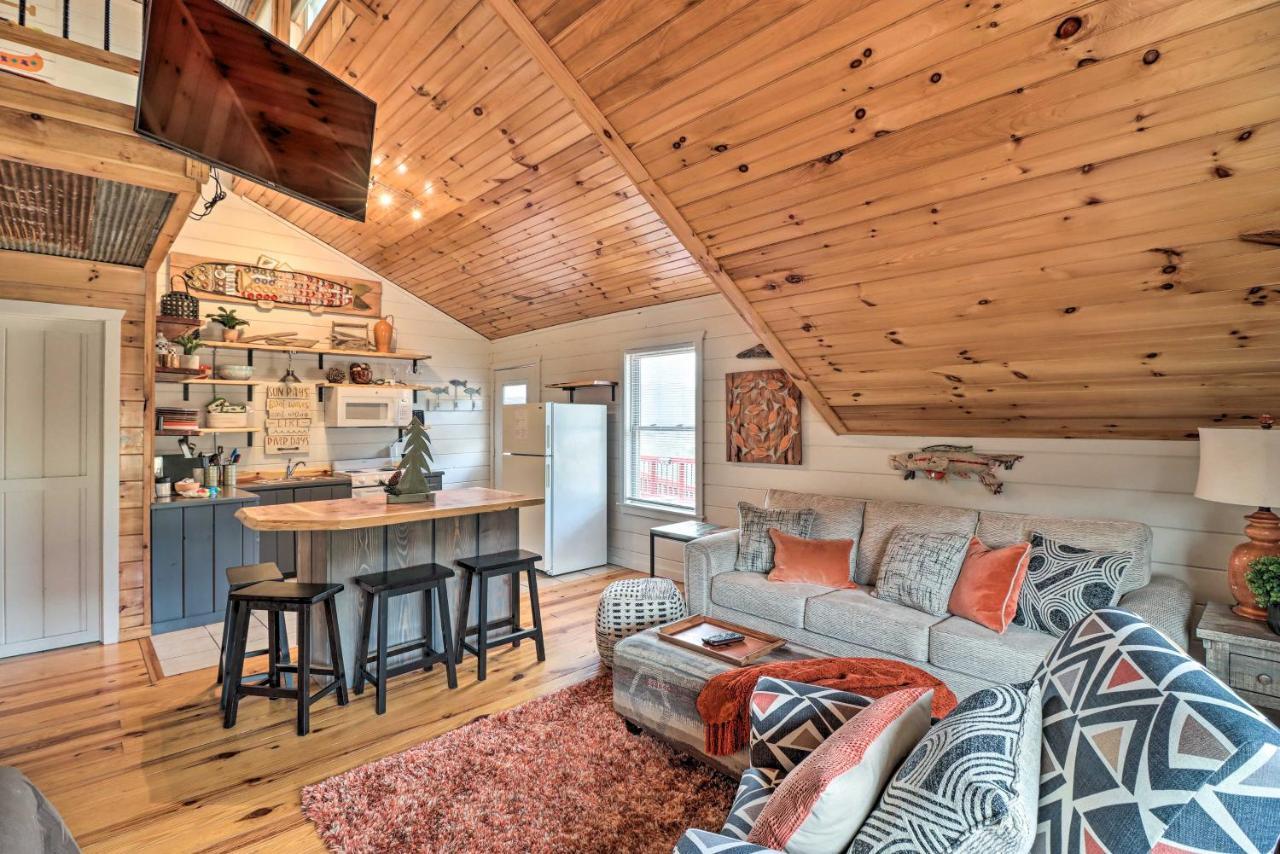Cheery Pet-Friendly Studio With Shared Fire Pit 마운틴 뷰 외부 사진