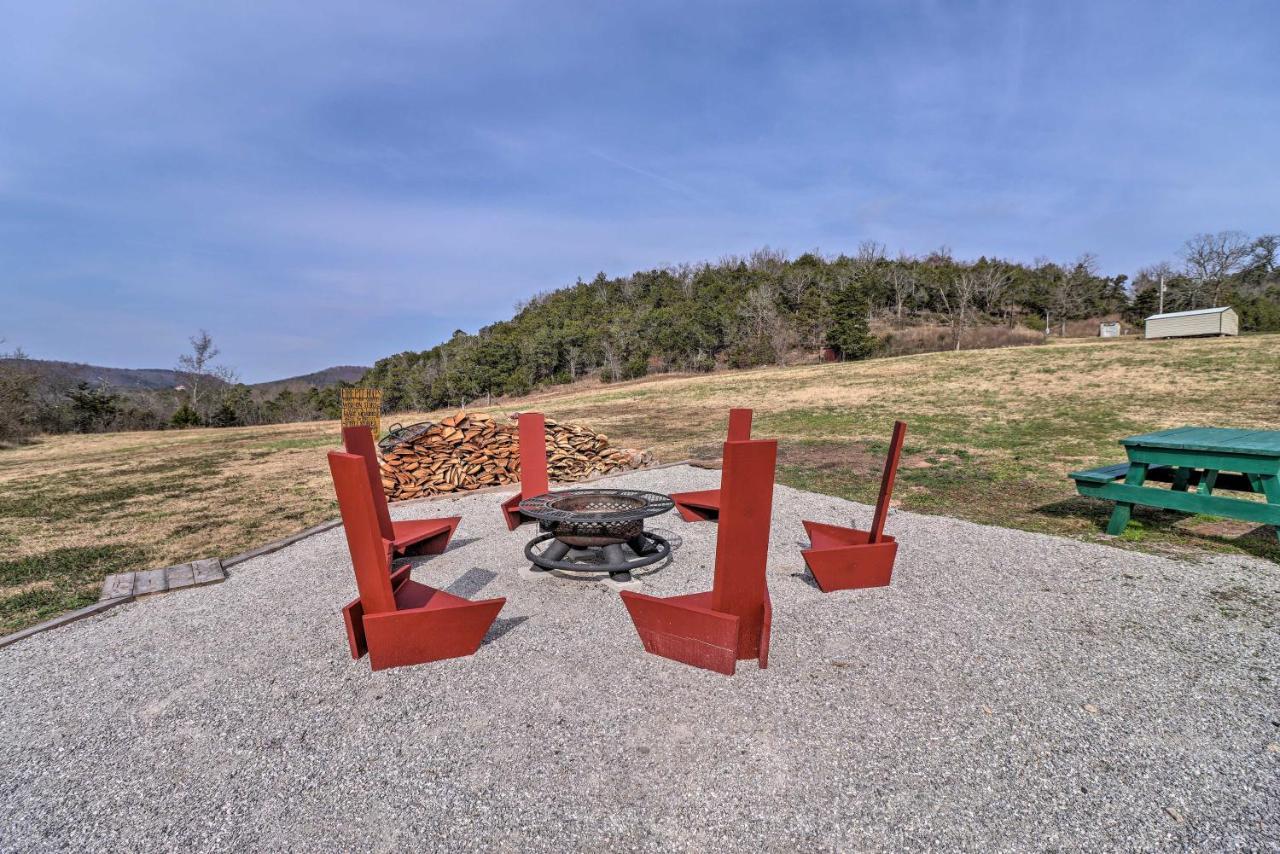 Cheery Pet-Friendly Studio With Shared Fire Pit 마운틴 뷰 외부 사진